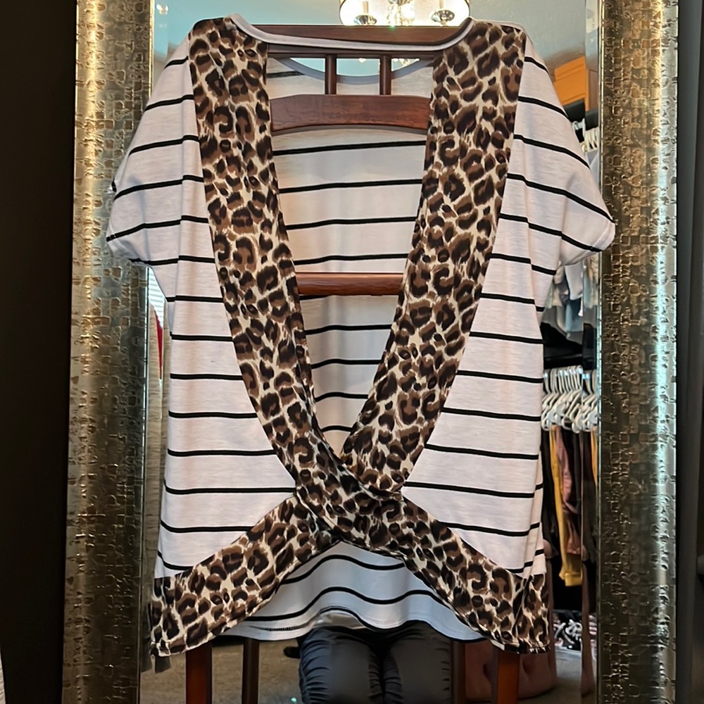 Boutique shirt size S